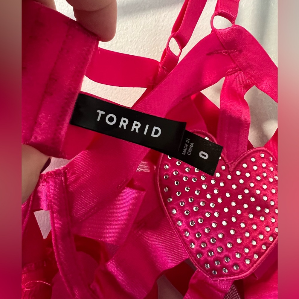Torrid Diamante Open Cup Chemise - Picture 5 of 10